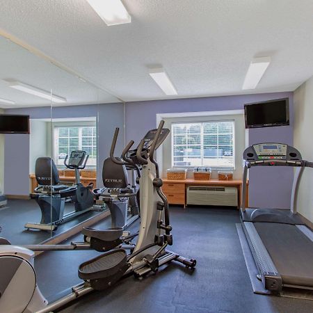 Microtel Inn & Suites By Wyndham Lillington/Campbell University Экстерьер фото