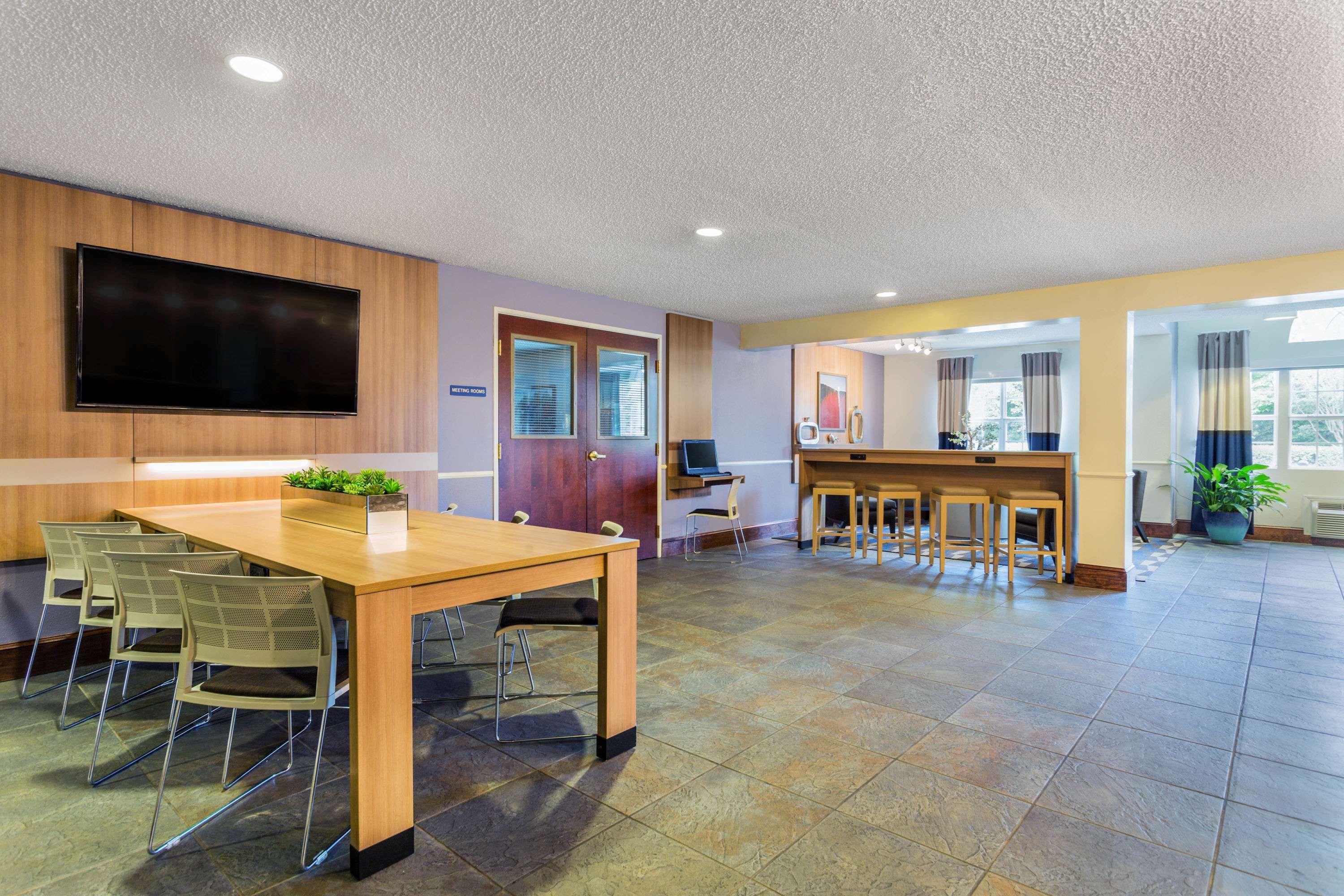Microtel Inn & Suites By Wyndham Lillington/Campbell University Экстерьер фото